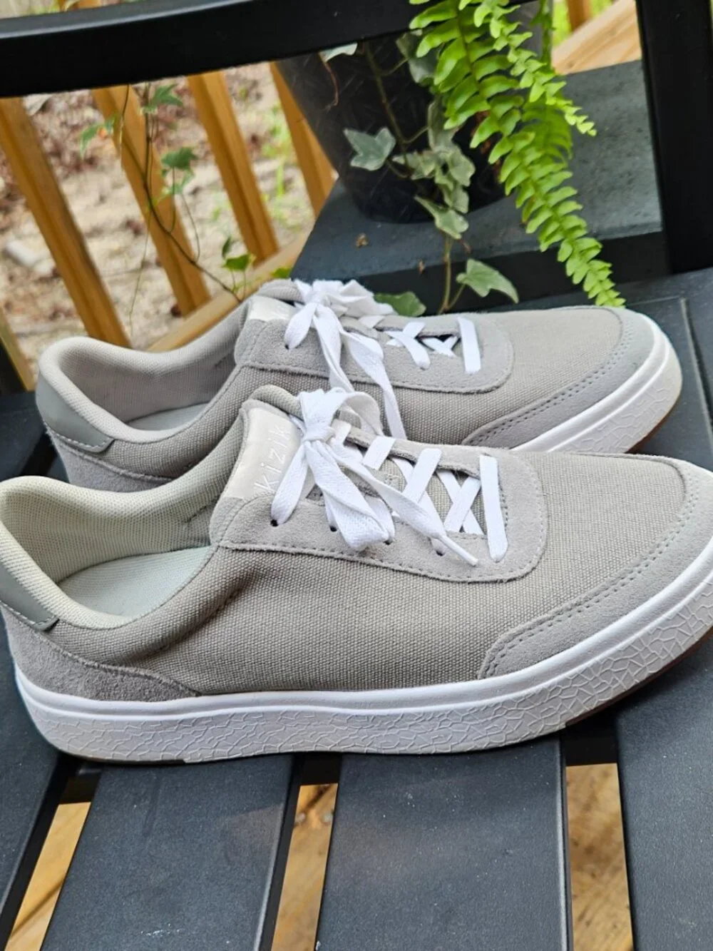 Kizik Prague Sneakers Gray Size Women 8.5 Wide - Men 7 Wide